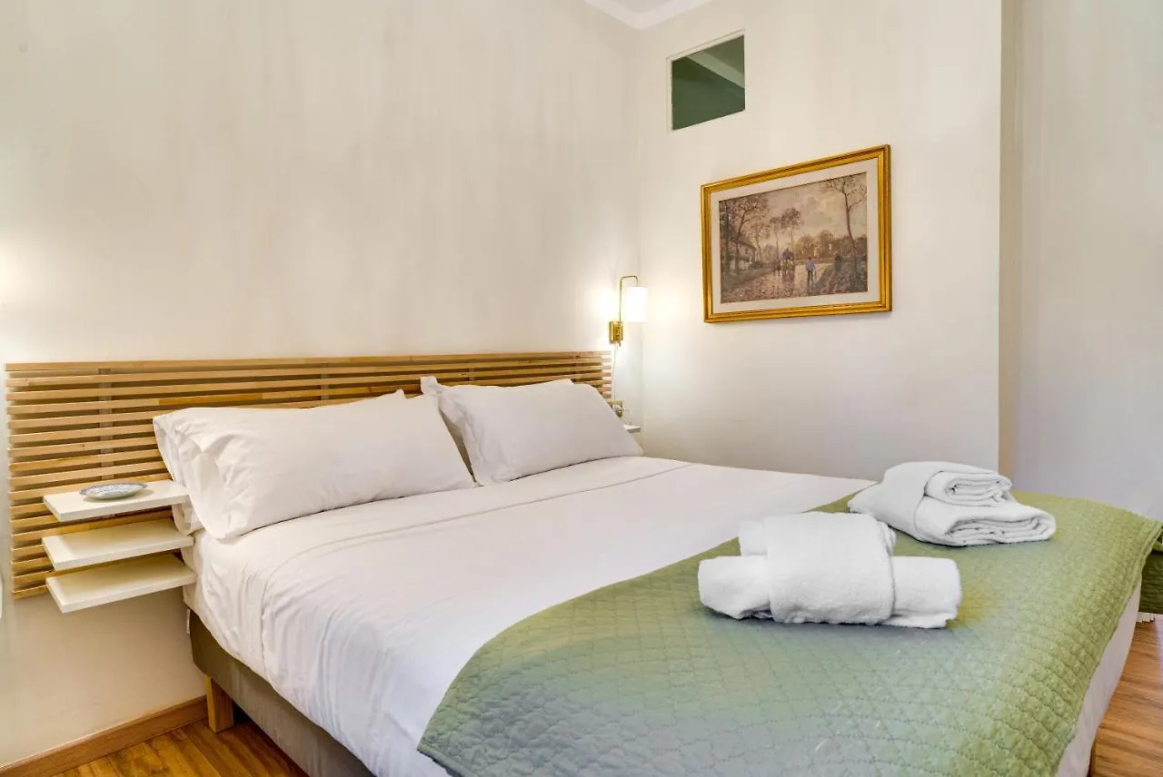 Navigli Top Floor Apartment 15 Mins From Duomo Mailand